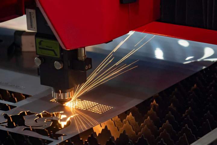 Découpe laser pour projets métalliques Rouillac