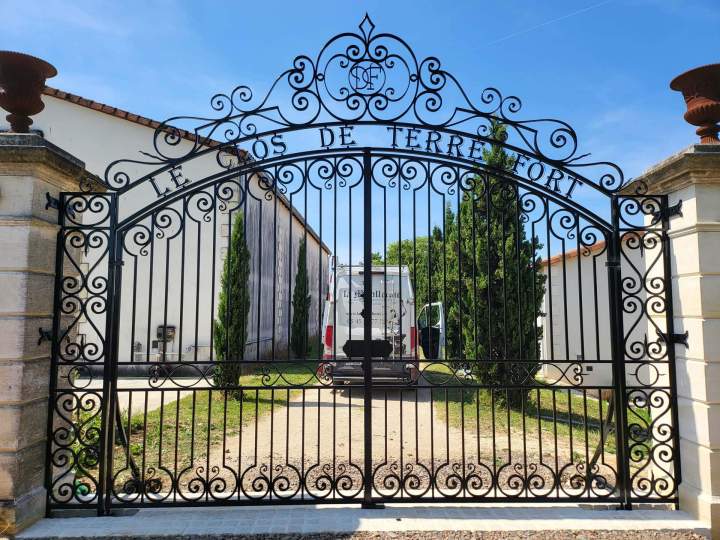 Création sculptée en acier Rouillac