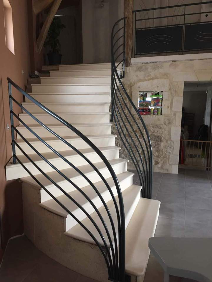 Rampes et garde corps élégants Rouillac