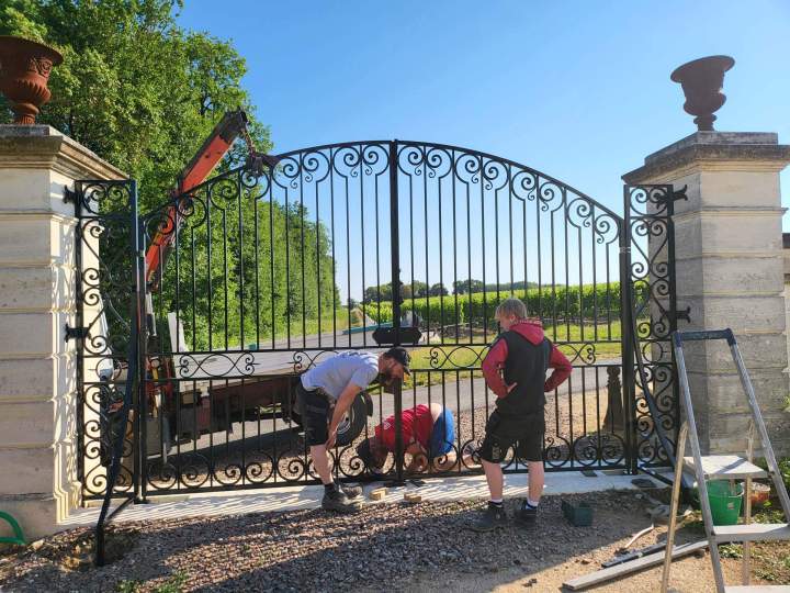 uvre d’art métallique Rouillac