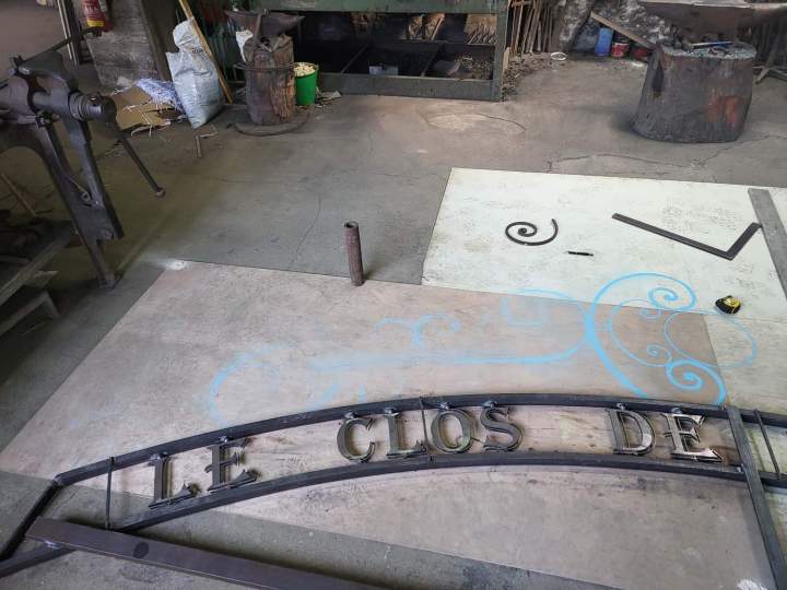 uvre métallique Rouillac